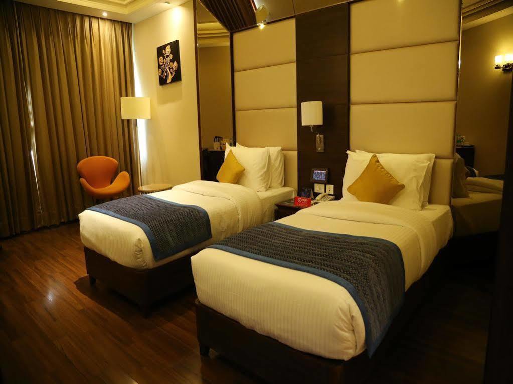 Oyo Premium Panchkula Sector 5 Hotel Buitenkant foto